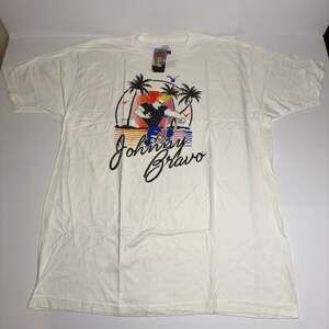 New With Tags Johnny Bravo Retro Men Beach Motorcycle Graphic T-Shirt White XL